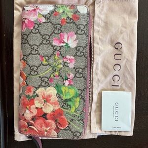 Gucci Gray Floral Wallet with Pink and Orange Accents